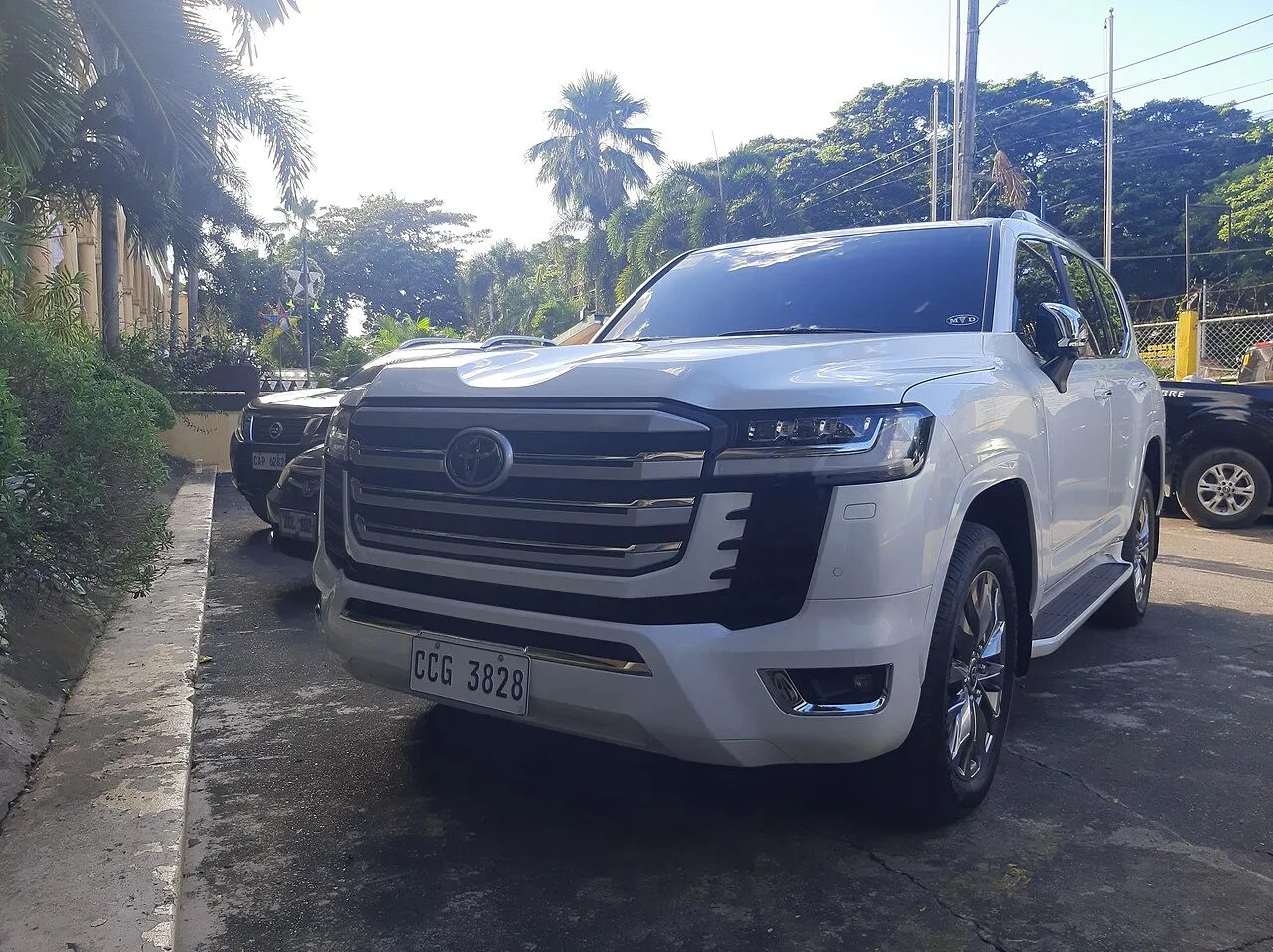 Toyota Land Cruiser model reference photo for car rental in Baku
